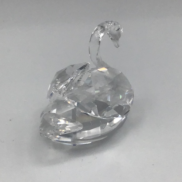 Swarovski Crystals Swan Figurine. 3 3/8” Long x 1 3/4” Tall. - Picture 6 of 9